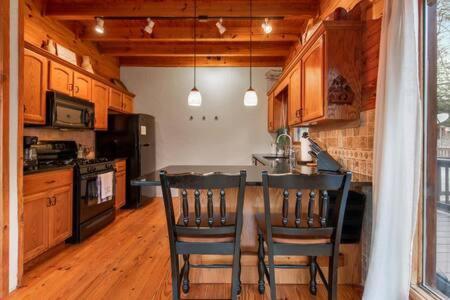 Family Fun-Relax-Mtn View-Game Rm-Hottub Villa Blue Ridge Luaran gambar